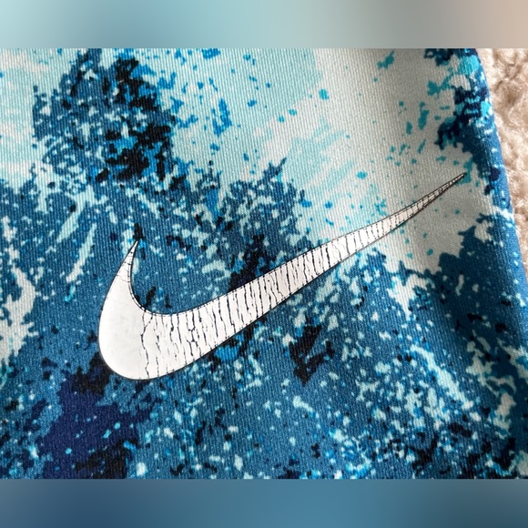 Youth Nike Pro Dri-Fit YL Capri Active Leggings Blue Abstract - Picture 4 of 6